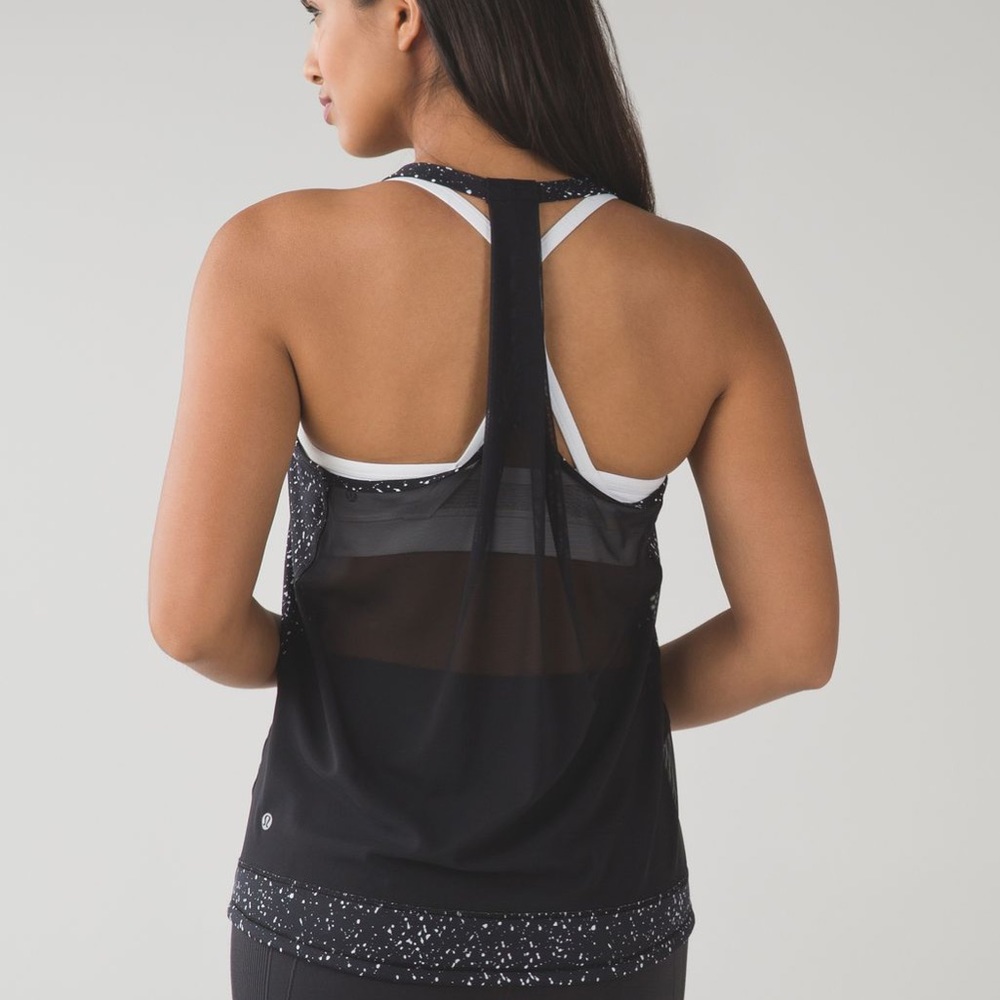 Lululemon Drop It Like It's Hot Mesh Tank Butterfly Texture Black White Size 2